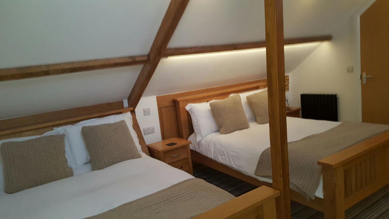 Capel Hendre Kings Head酒店 外观 照片